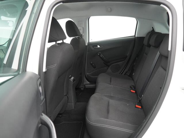 Peugeot 208 1.2 PureTech Blue Lion - Navigatie - Apple Carplay/Android Auto - Cruise Control - Airconditioning