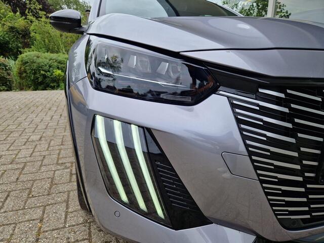 Peugeot 208 1.2T 100pk GT | Half lederen bekleding | Navigatie | Achteruitrijcamera | LED koplampen | Digital Cockpit