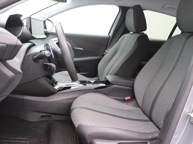 Peugeot 208 1.2 Hybrid 110 e-DCS6 Allure full led, cruise control, navigatie, achteruitrijcamera, stoelverwarming voor, keyless, 16" lichtmetaal