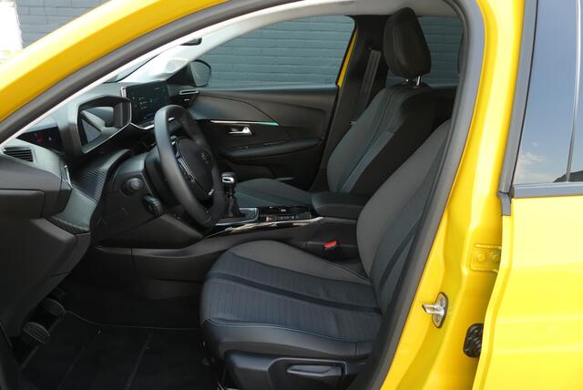 Peugeot 208 1.2 PureTech Allure Pack ADAPTIEVE CRUISE, CLIMA, NAVI, 360° CAMERA, 21.587KM