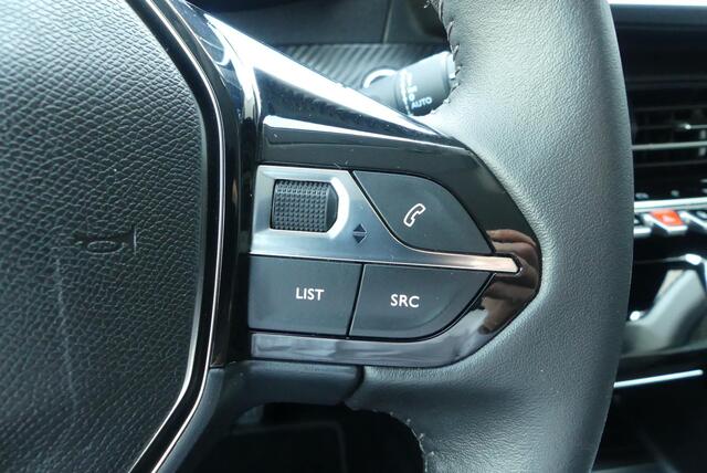 Peugeot 208 1.2 PureTech Allure Pack ADAPTIEVE CRUISE, CLIMA, NAVI, 360° CAMERA, 21.587KM