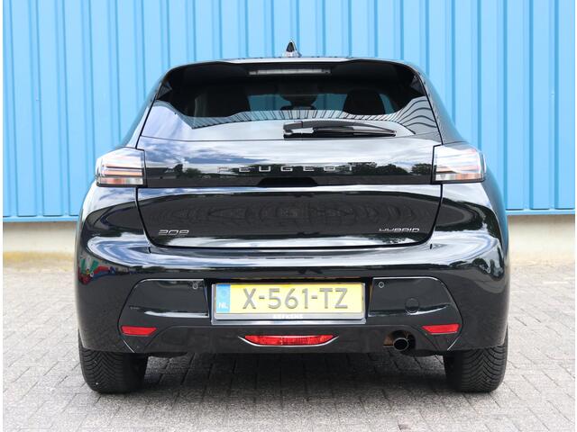 Peugeot 208 Hybrid 100PK e-DCS6 Allure | AUTOMAAT | AppleCarplay/AndroidAuto | Parkeersensoren | FULL LED | Lederen Stuurwiel | Climate Control | Cruise Control | 16" LMV | Privacy Glass |