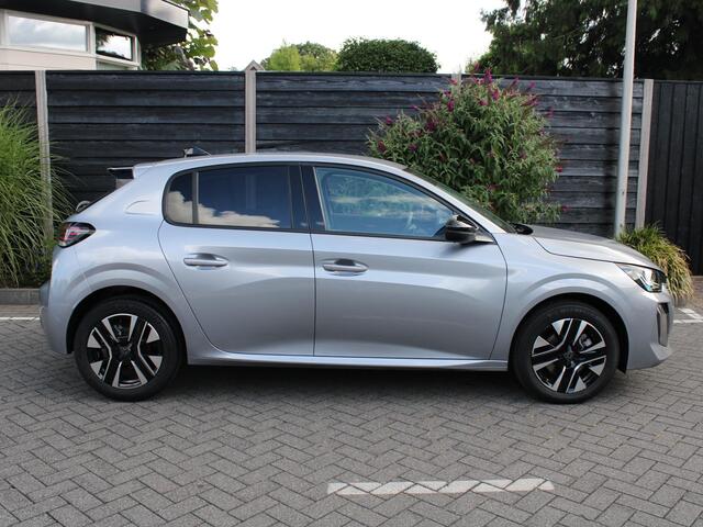Peugeot 208 Allure 1.2 Hybrid 100PK e-DCS6 Automaat Keyless, Navigatie, Achteruitrijcamera, Stoelverwarming. Adaptieve Cruise Control
