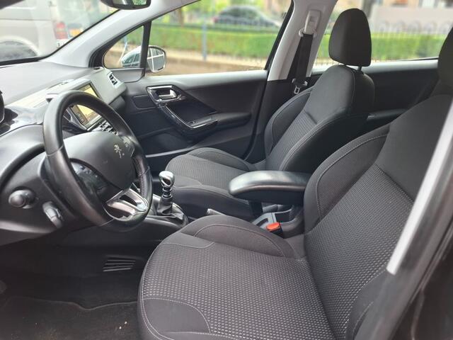 Peugeot 208 1.2pure tech