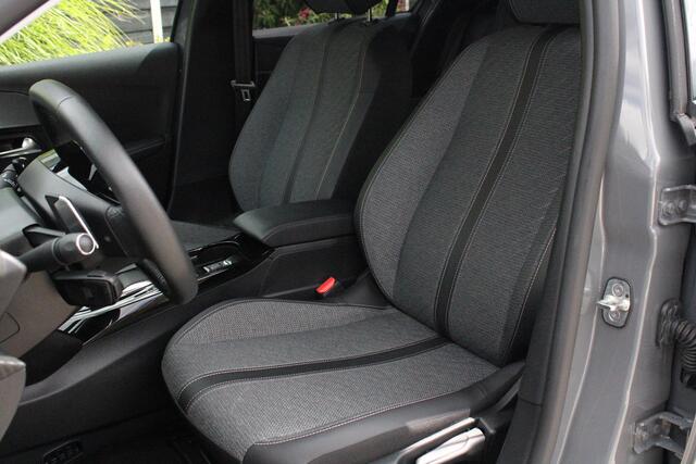 Peugeot 208 Allure 1.2 Hybrid 100PK e-DCS6 Automaat Navigatie, Achteruitrijcamera, Stoelverwarming, Adaptieve Cruise Control