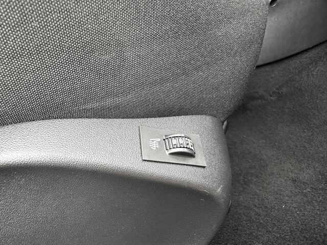 Peugeot 208 1.2 PureTech Allure |CARPLAY|PDC|CRUISE|LED|+++