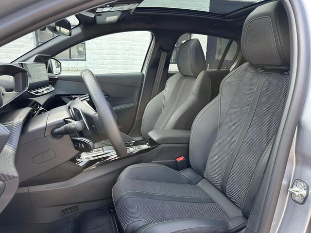 Peugeot 208 1.2 Hybrid 110 PK GT Automaat | Meest Complete Uitvoering | Glazen Panoramadak | Navigatie | 360 Graden Camera | Dode Hoek Detectie | Climate Control | Keyless Entry & Start | Cruise Control | Sportstoelen | 17" Lichtmetalen Velgen | Full LED Verlichting 