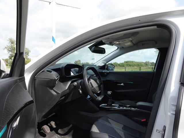 Peugeot 208 1.2 PureTech 100PK Allure H-LEER | CRUISE | GR. NAVI | ECC | 360° CAMERA