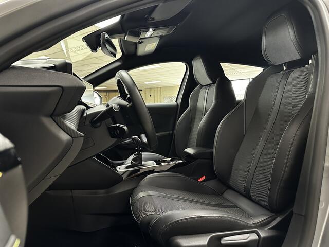 Peugeot 208 1.2 PureTech 100 GT /Virtual Cockpit! /Camera /Apple + Android /LED Koplampen /DAB+! /Climat /Cruise /Elek. pakket /Bluetooth /Lane Assist /Regensensor /PDC V+A /17"LMV /Isofix /Armsteun.