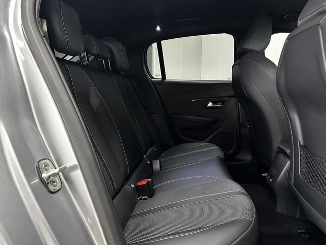 Peugeot 208 1.2 PureTech 100 GT /Virtual Cockpit! /Camera /Apple + Android /LED Koplampen /DAB+! /Climat /Cruise /Elek. pakket /Bluetooth /Lane Assist /Regensensor /PDC V+A /17"LMV /Isofix /Armsteun.