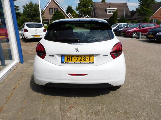 Peugeot 208 1.2 PureTech Blue Lion