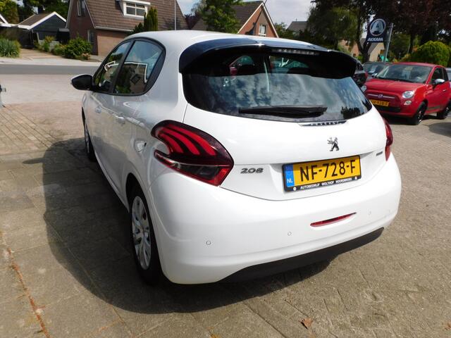 Peugeot 208 1.2 PureTech Blue Lion