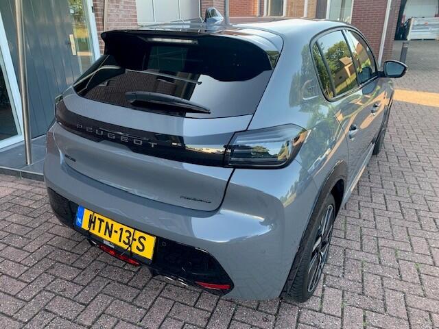 Peugeot 208 Hybrid 136 e-DCS6 GT