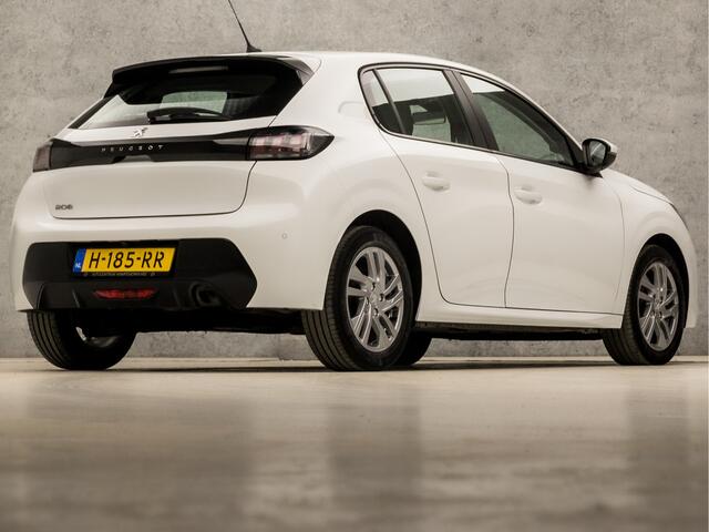 Peugeot 208 1.2 PureTech Sport (APPLE CARPLAY, GROOT NAVI, 360 CAMERA, LM VELGEN, SPORTSTOELEN, LANE ASSIST, LED KOPLAMPEN, PARKEERSENSOREN, NIEUWE APK, NIEUWSTAAT)