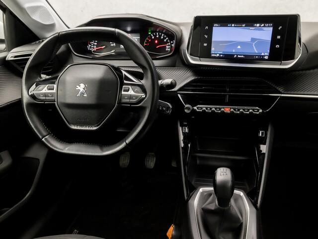 Peugeot 208 1.2 PureTech Sport (APPLE CARPLAY, GROOT NAVI, 360 CAMERA, LM VELGEN, SPORTSTOELEN, LANE ASSIST, LED KOPLAMPEN, PARKEERSENSOREN, NIEUWE APK, NIEUWSTAAT)