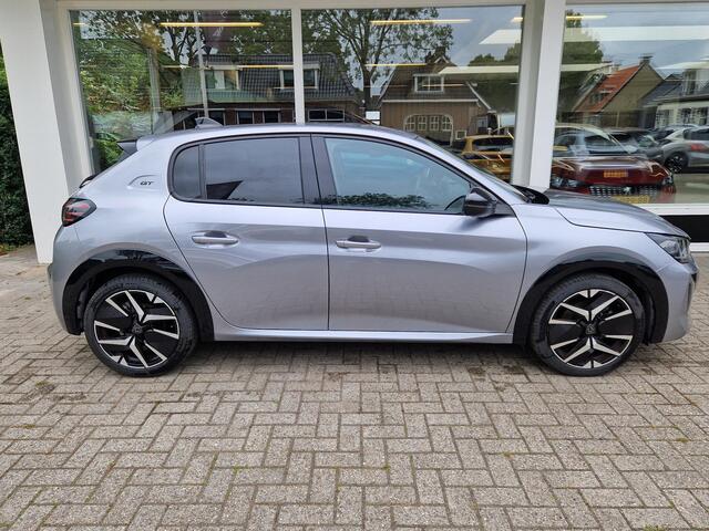 Peugeot 208 Hybrid 136 e-DCS6 GT | Navigatie | Climate & Cruise Control | Achteruitrij Camera | Apple CarPlay/Android Auto |