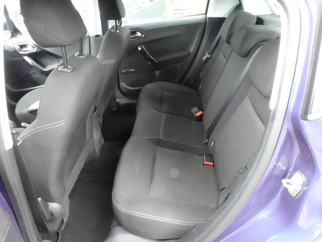 Peugeot 208 1.2 PureTech Blue Lion