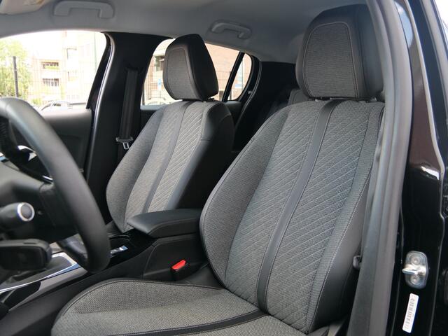 Peugeot 208 1.2 PureTech 100pk Allure LED / Navigatie / Camera