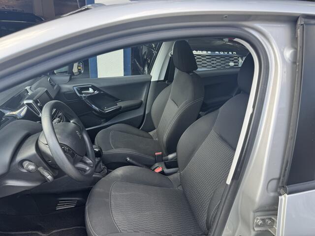 Peugeot 208 1.2 PureTech Active NL AUTO/NAVI/AIRCO