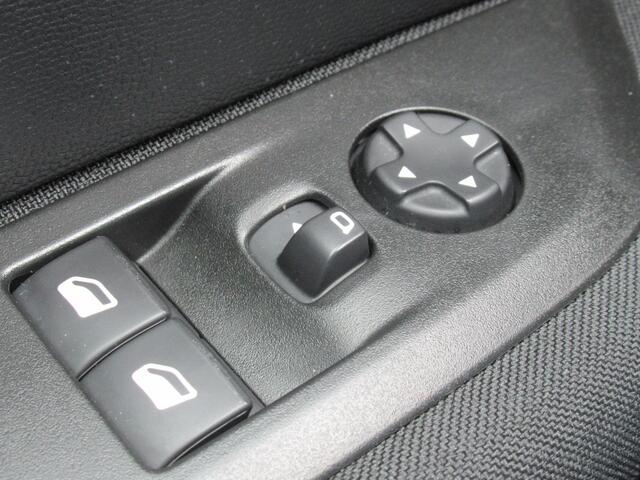 Peugeot 208 1.2 PureTech Active, Carplay + Android Auto / Navi / Airco / Parkeersensoren achter