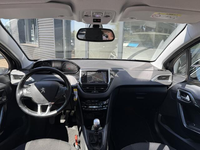 Peugeot 208 1.5 BlueHDi Allure*Navi*ECC*EXPORT/EX.BPM*