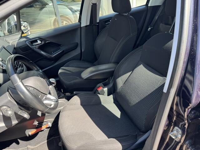Peugeot 208 1.5 BlueHDi Allure*Navi*ECC*EXPORT/EX.BPM*