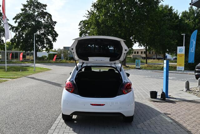 Peugeot 208 1.2 PureTech Blue Lion