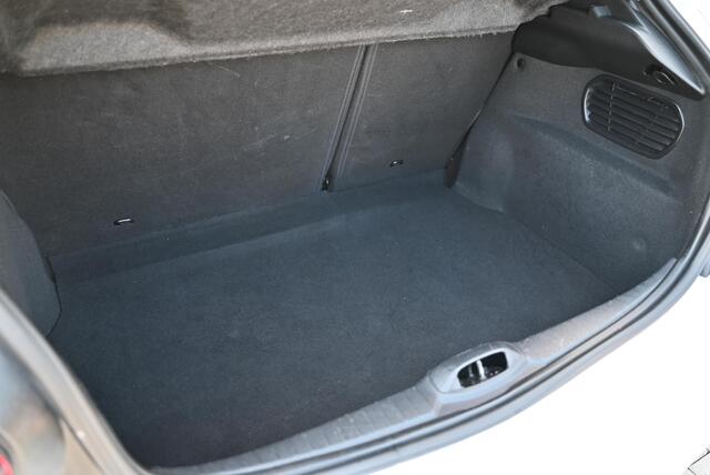 Peugeot 208 1.2 PureTech Blue Lion