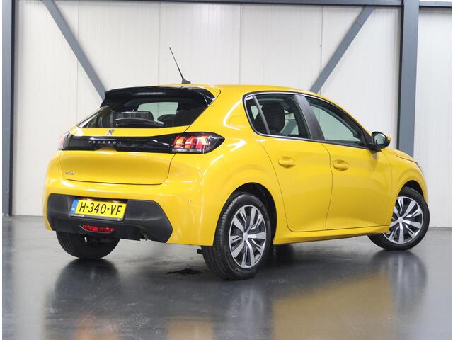 Peugeot 208 1.2 75PK Active | AppleCarplay/Android Auto | Navigatie | Armsteun | Parkeersensoren | LED | Lederen Stuurwiel | Airco | Cruise Control | 16" LMV | Isofix |