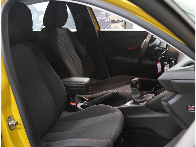 Peugeot 208 1.2 75PK Active | AppleCarplay/Android Auto | Navigatie | Armsteun | Parkeersensoren | LED | Lederen Stuurwiel | Airco | Cruise Control | 16" LMV | Isofix |