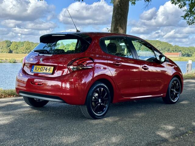 Peugeot 208 1.2 PureTech Blue Lion | Apple carplay | Airco | Zeer goed onderhouden