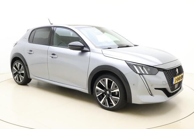Peugeot 208 1.2T 100pk GT-Line | Trekhaak | Panorama Dak | Dodehoek Detectie | Keyless Entree | Parkeer Sensoren Rondom | Navigatie | Parkeer Camera Achter | Start/Stop knop |