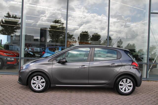 Peugeot 208 1.2 PureTech Active Airco Navi Carplay DAB 5-drs