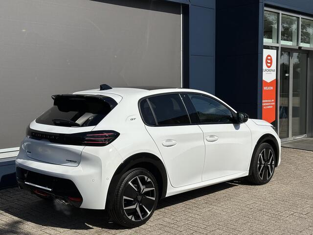 Peugeot 208 1.2 Hybrid 110 PK GT Automaat | Glazen Panoramadak | Navigatie Via Telefoon | Parkeercamera | Climate Control | Keyless Entry & Start | Cruise Control | Sportstoelen | 17" Lichtmetalen Velgen | Full LED Verlichting | Dakspoiler |