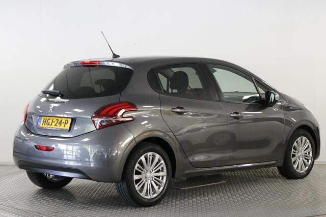 Peugeot 208 1.2 PureTech Signature 82 PK! Airco | Carplay | Navi | Cruise | Bluetooth.