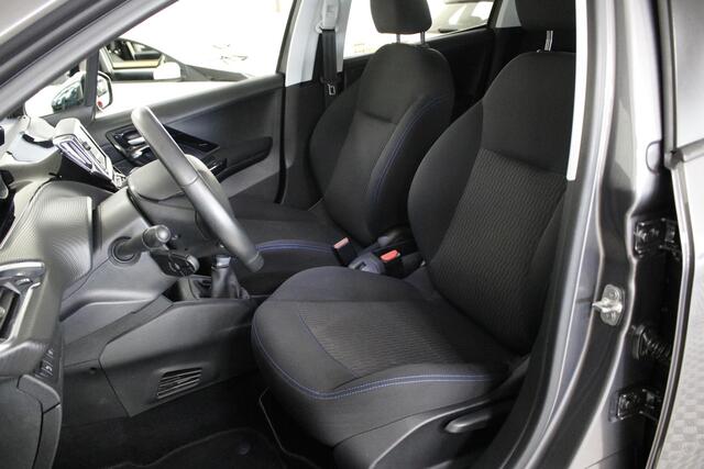 Peugeot 208 1.2 PureTech Signature 82 PK! Airco | Carplay | Navi | Cruise | Bluetooth.