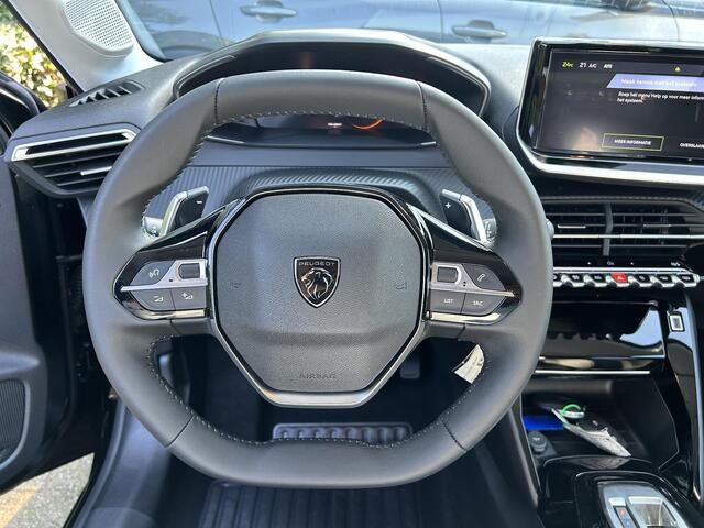 Peugeot 208 Hybrid 110 PK Allure Automaat ¤ 5.000,- DEMO VOORDEEL !| Hybride Elektrisch rijden met Automaat | Dodehoek detectie | Navigatie | Parkeercamera 360 graden | LED Verlichting | Apple Carplay/Android Auto | Lichtmetalen Velgen | Cruise & Climate Control |