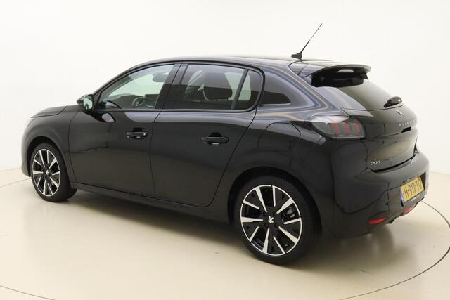 Peugeot 208 1.2 PureTech Allure | Navigatiesysteem full map | Cruise Control | Apple Carplay/Android Auto | Achteruitrijcamera & Parkeersensoren | 17" LM velgen Jordaan incl plaatsvervangend reservewiel | Achterste ruiten extra getint | Trekhaak