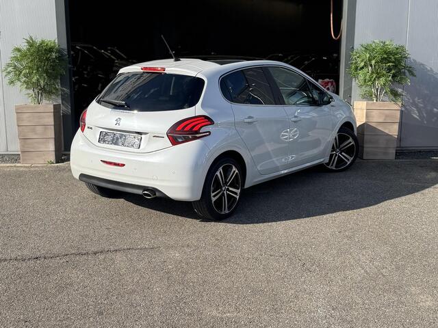Peugeot 208 1.2 PureTech GT-line /PANO/ AUTOMAAT /GARANTIE/
