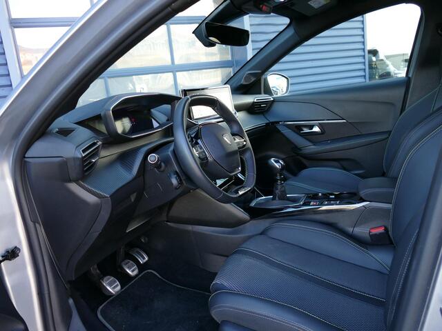 Peugeot 208 1.2 PureTech 100 GT | Navigatie | Climate Control | Camera | Full LED | 17'' LM Velgen | Keyless Entry & Start