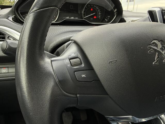 Peugeot 208 1.2 PureTech Signature | PDC | Navi | LM Velgen | Airco | Apple Carplay/Android Auto | RIJKLAARPRIJS INCL 12 MAANDEN GARANTIE EN BEURT