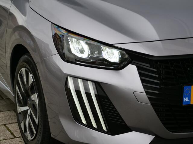 Peugeot 208 1.2 PureTech 100 Pk Active Apple Carplay / Navigatie / DAB / PDC