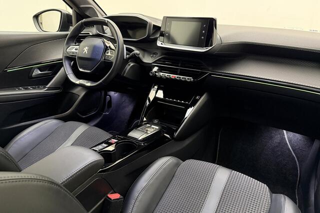 Peugeot 208 1.2 PureTech GT 100 PK | Automaat | Camera | Mirror Screen | Parkeersensor | Licht Metalen Velgen | Start/stop | Airco | Bluetooth | 1e eigenaar
