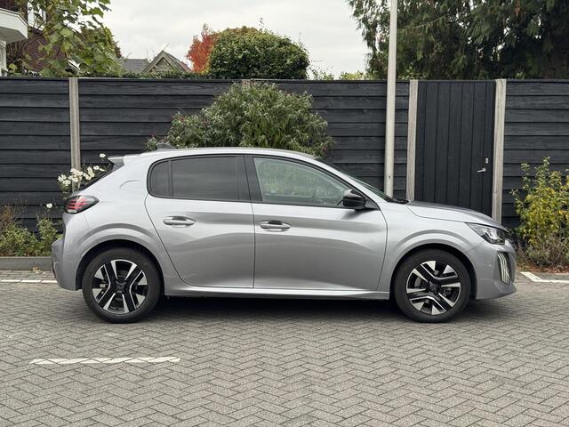 Peugeot 208 Allure 1.2 PureTech 100PK Navigatie, Camera Voor & Achter, Parkeersensoren, Apple Carplay, Android Auto