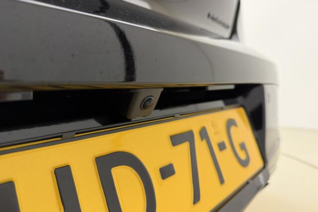 Peugeot 208 1.2 Hybrid 110 e-DCS6 Allure Nieuw | Automaat | LM velgen | Camera v + A | Navigatie