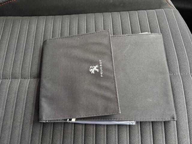 Peugeot 208 1.2 PT 100 PK ACTIVE PACK NAVI AIRCO PDC LMV