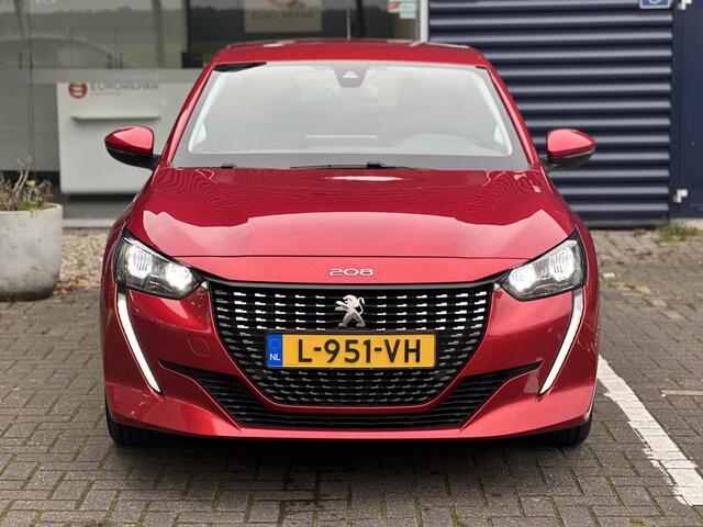 Peugeot 208 1.2 PureTech 100pk Allure Pack | Trekhaak | Keyless start | Navigatie | Climate Control | Parkeercamera/-sensoren | Appel Carplay/Android Auto | Full LED | Cruise Control | DAB |