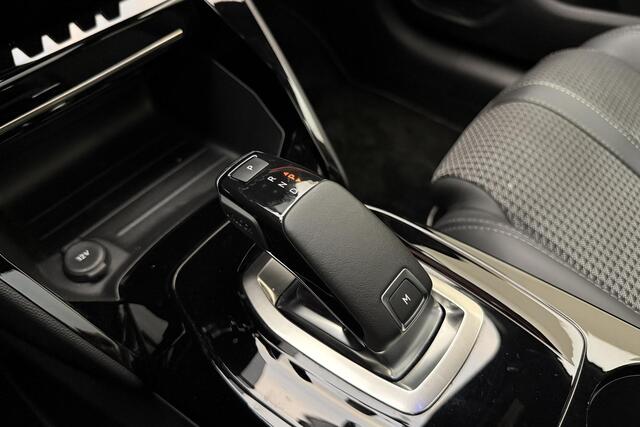 Peugeot 208 1.2 PureTech GT 100 Pk | Automaat | Stoelverwarming | Panorama Dak | Navigatie | Climate Control