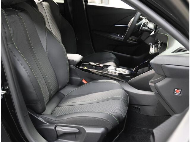 Peugeot 208 1.2 Hybrid 110 e-DCS6 GT | Incl. ¤4.625,- Korting! | Adaptive CruiseControl | Camera Voor/Achter | Keyless Entry | Verwarmde Voorstoelen | ClimateControl | Navigatie | AppleCarPlay/AndroidAuto |