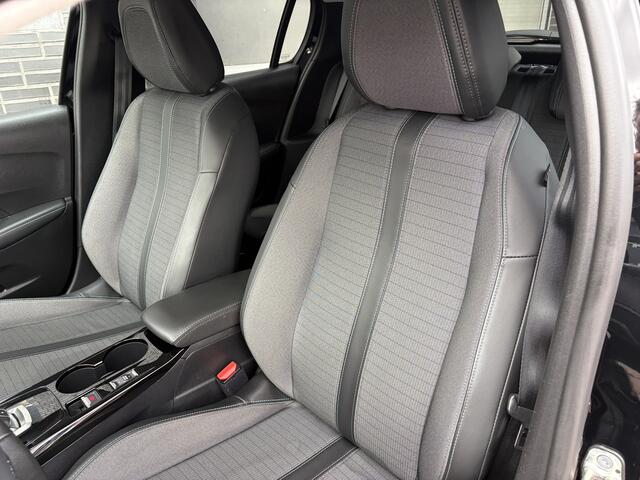 Peugeot 208 1.2 PureTech Blue Lease Allure, navi, trekhaak, climate/cruise